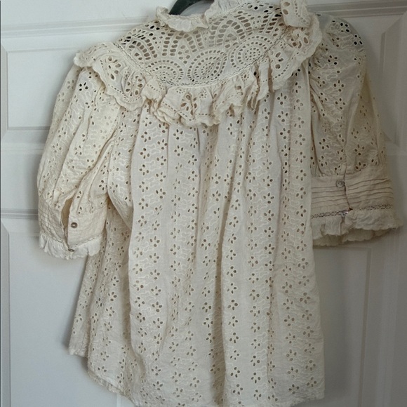 Love The Label Chic White Lace Blouse - Picture 7 of 10